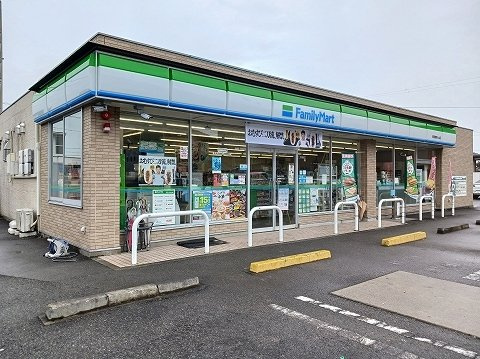 【周辺】 | アルーン富岡　Ａ | ファミリーマート富岡小山店様まで350m