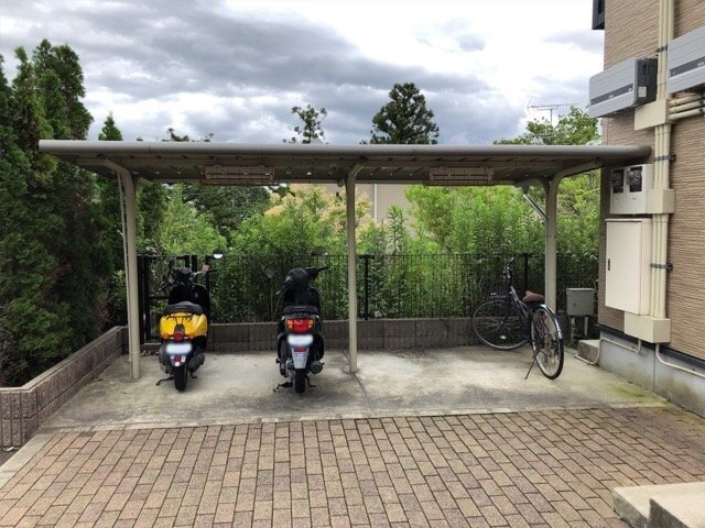 レオパレス六甲ガーデンズのエントランス