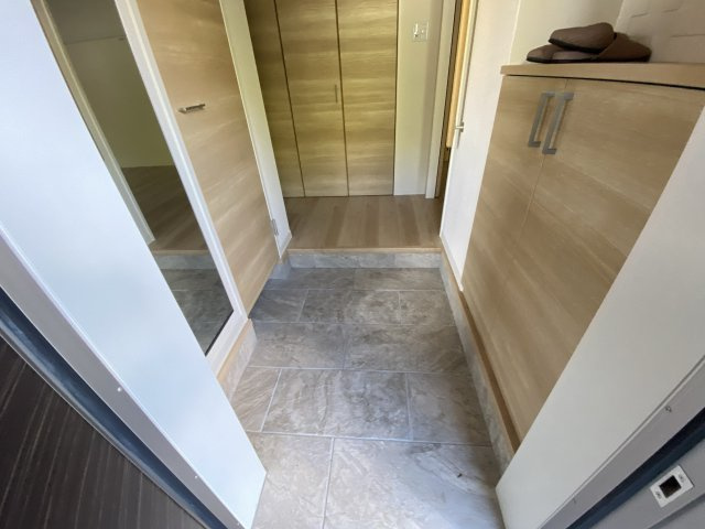 オカバ姫路青山シャーメゾン B棟の玄関