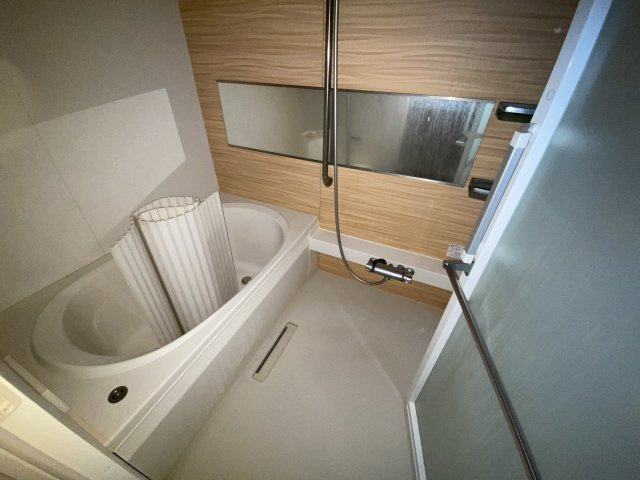 オカバ姫路青山シャーメゾン B棟の浴室