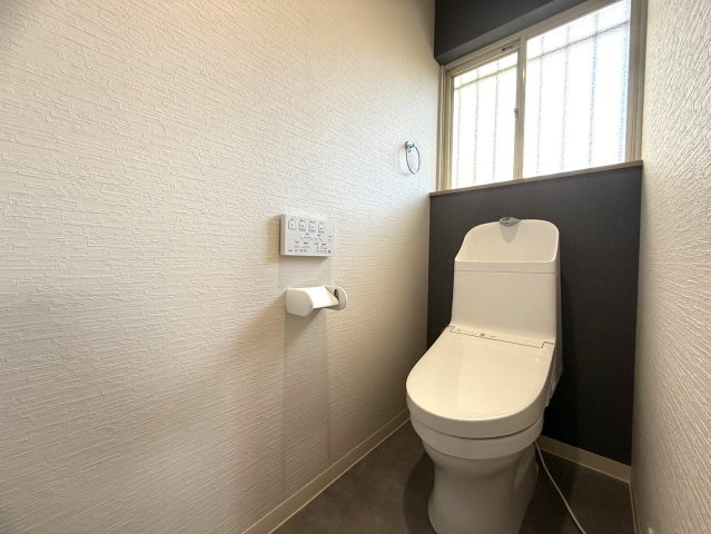 長府満珠町戸建のトイレ|トイレです