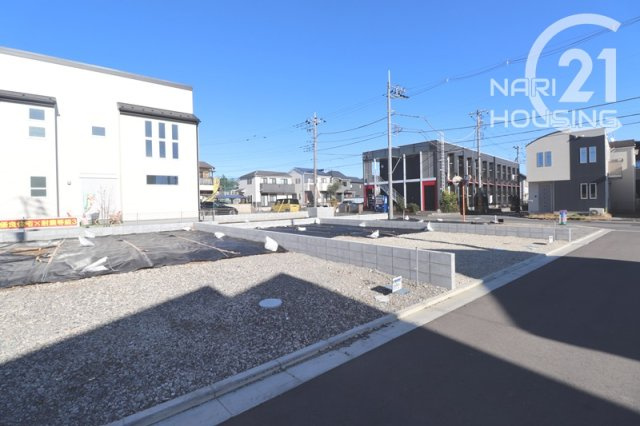 【前面道路含む現地写真】 | 東大和市芋窪4丁目　売地　全12区画　2号区 | 中学校まで徒歩14分