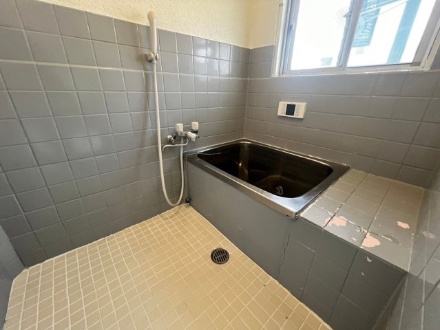 北舞子１丁目貸家の浴室