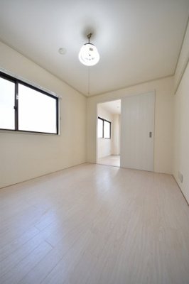 【洋室】 | 中間東雲ハイツ