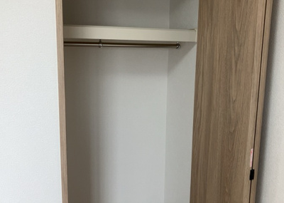 【収納】 | 藤和南町田ハイタウン | デザイン性を重視しすぎて収納が少なかった！なんてことにならないため、事前に現地で収納の数を確認しておくことをお勧めします。クローゼット以外にも床下収納や屋根裏収納、パントリーなどもチェックしましょう。