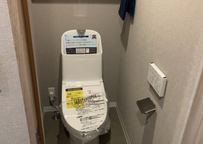 【トイレ】 | 藤和南町田ハイタウン | トイレは大きさや形、機能、抗菌性などが異なる多種多彩なタイプが各メーカーから出ています。それぞれに良さがあるため、事前にどういったタイプのトイレがいいのかをご家庭内で決めて、内見に行くといいでしょう。