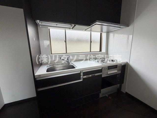 島頭４丁目　中古一戸建てのキッチン|高機能キッチン
■物件内覧・資金計画相談・住宅ローン相談、リフォーム相談、お問合せ受付中■
※当日・翌日のご内覧、ご相談はお電話でのお問合せがスムーズです！