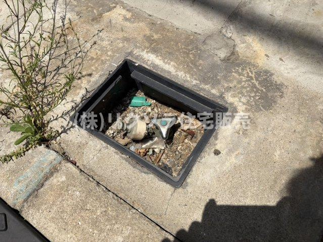 島頭４丁目　中古一戸建てのその他共用部分|駐車場水栓
■物件内覧・資金計画相談・住宅ローン相談、リフォーム相談、お問合せ受付中■
※当日・翌日のご内覧、ご相談はお電話でのお問合せがスムーズです！