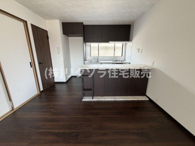 島頭４丁目　中古一戸建ての居間・リビング|■物件内覧・資金計画相談・住宅ローン相談、リフォーム相談、お問合せ受付中■
※当日・翌日のご内覧、ご相談はお電話でのお問合せがスムーズです！
