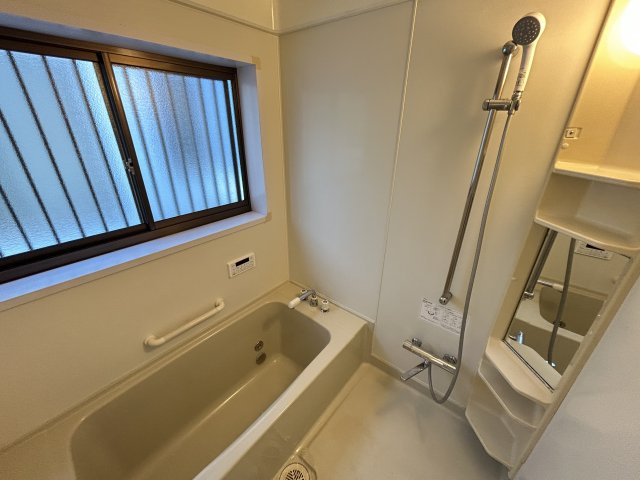 高野台住宅Aの浴室|きれいなお風呂です