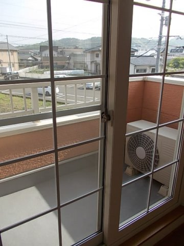 【バルコニー】