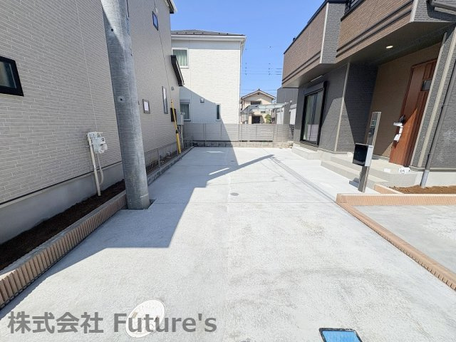 三郷市早稲田7丁目　新築戸建　全4棟　A号棟の駐車場|カースペース並列2台可能