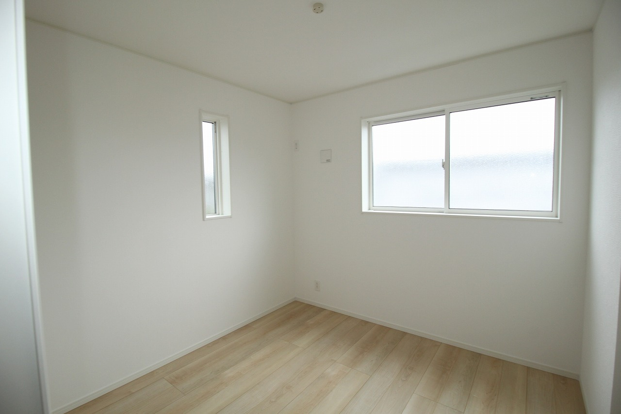 クレイドルガーデン第1　1号棟の洋室|2F　東の部屋　5.0帖