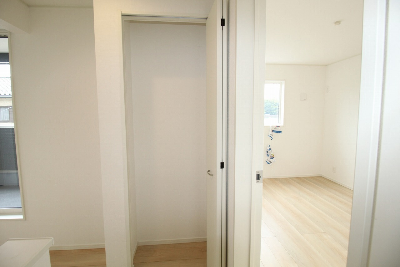 クレイドルガーデン第1　1号棟の収納|2F　ホール