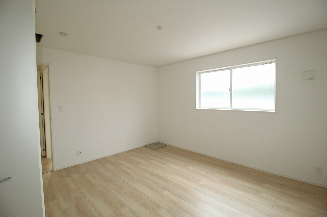 クレイドルガーデン第1　1号棟の洋室|2F　北の部屋　9.0帖