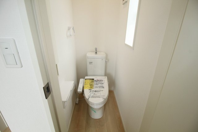 クレイドルガーデン第1　1号棟のトイレ|2F