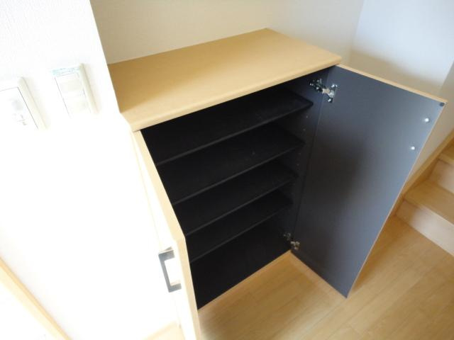 ハイム　クラシスの収納|下駄箱