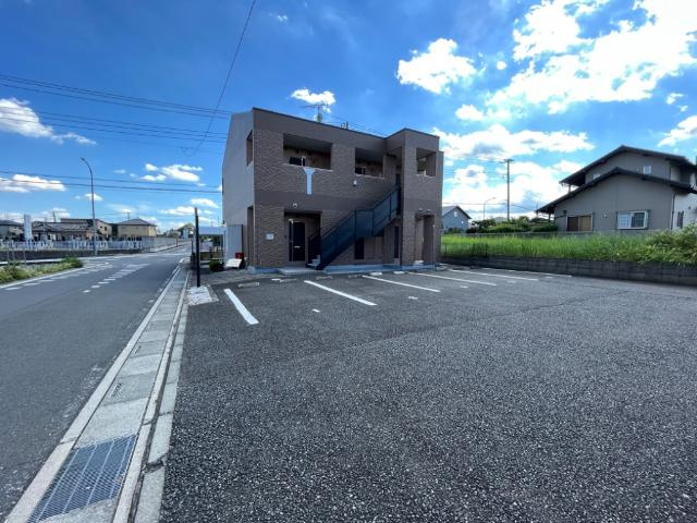 プリムールの駐車場|外観写真（昼）