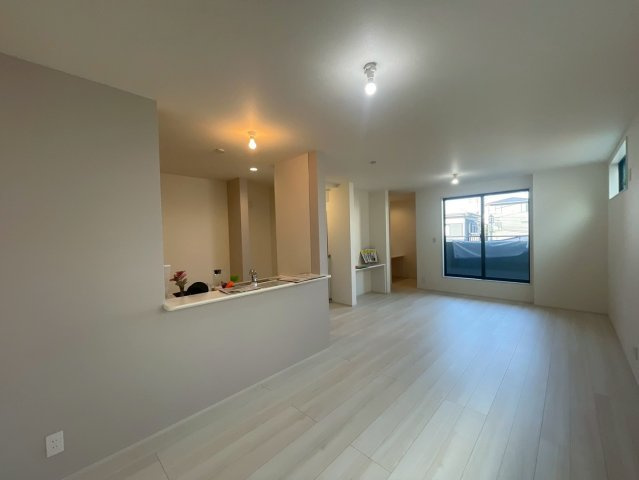 横浜市鶴見区朝日町2丁目 新築戸建て【仲介手数料無料】