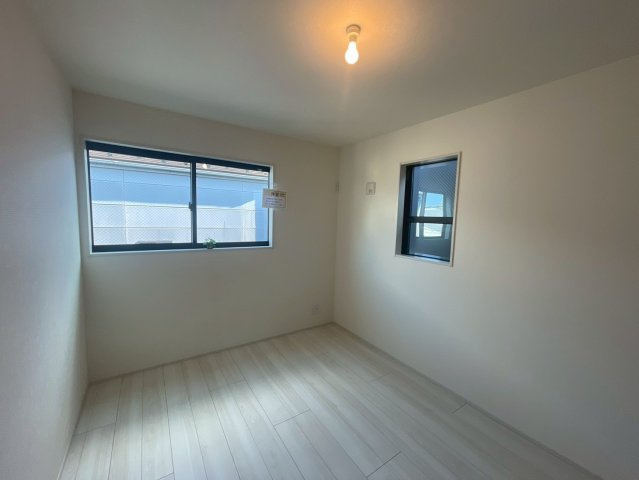 横浜市鶴見区朝日町2丁目 新築戸建て【仲介手数料無料】