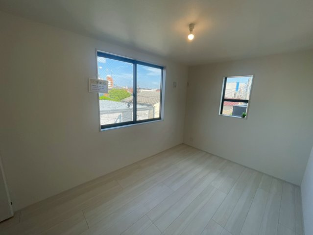 横浜市鶴見区朝日町2丁目 新築戸建て【仲介手数料無料】