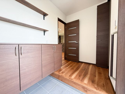 【ダイニング】