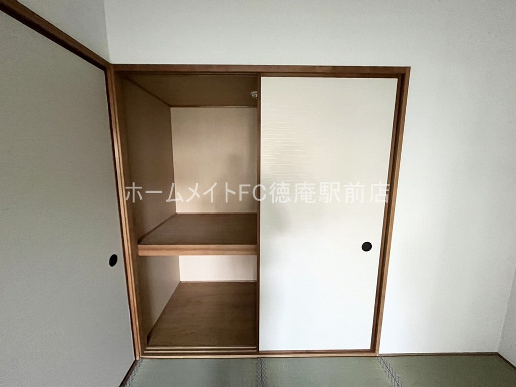 大阪市鶴見区浜３丁目の賃貸マンションの収納