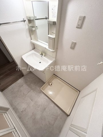 大阪市鶴見区浜３丁目の賃貸マンションの洗面所