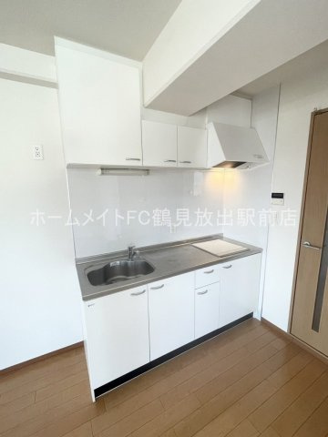 大阪市鶴見区放出東２丁目の賃貸マンションのキッチン