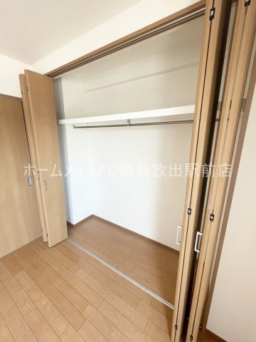大阪市鶴見区放出東２丁目の賃貸マンションの収納