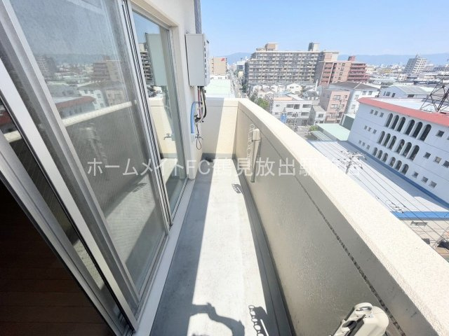 大阪市鶴見区放出東２丁目の賃貸マンションのバルコニー