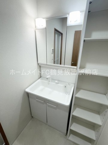 大阪市鶴見区放出東２丁目の賃貸マンションの独立洗面台