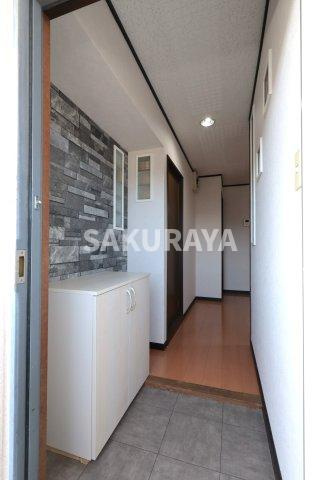 メゾンQの玄関|2025年4月撮影。