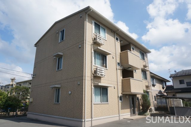 熊本市南区薄場２丁目の賃貸マンションの外観