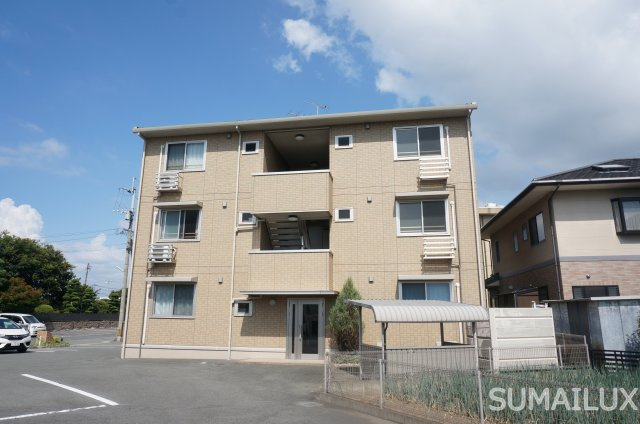 熊本市南区薄場２丁目の賃貸マンションの駐車場