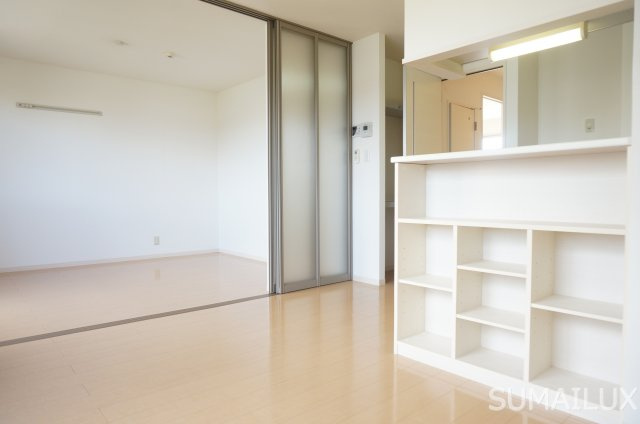 熊本市南区薄場２丁目の賃貸マンションの居間・リビング