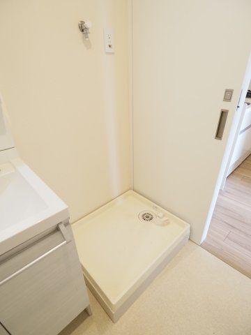 【設備】 | Arietta下高井戸 | 大きめの洗濯機も置けそうです