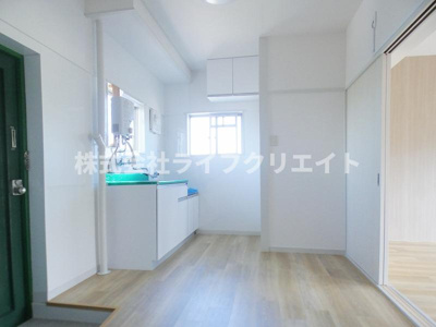 【居間・リビング】 | コーポ田中 | ※別のお部屋のイメージ写真です。
