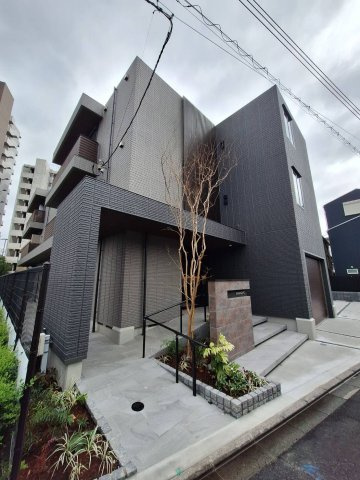  ａｖｅｎｉｒ　Ｋの外観