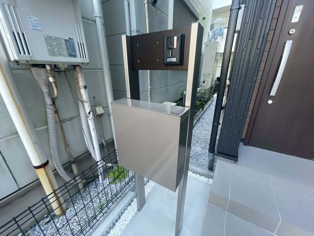 横浜市鶴見区朝日町2丁目 新築戸建て【仲介手数料無料】カースペース2台