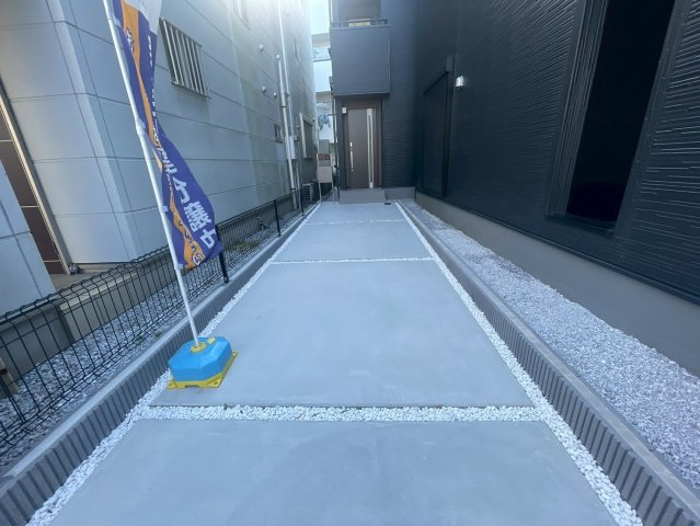 横浜市鶴見区朝日町2丁目 新築戸建て【仲介手数料無料】カースペース2台