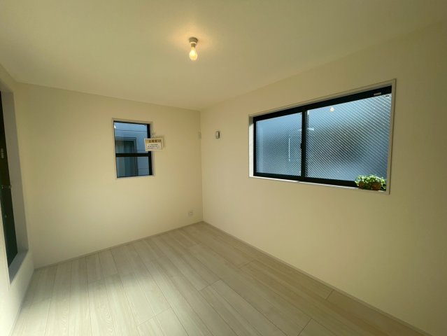 横浜市鶴見区朝日町2丁目 新築戸建て【仲介手数料無料】カースペース2台