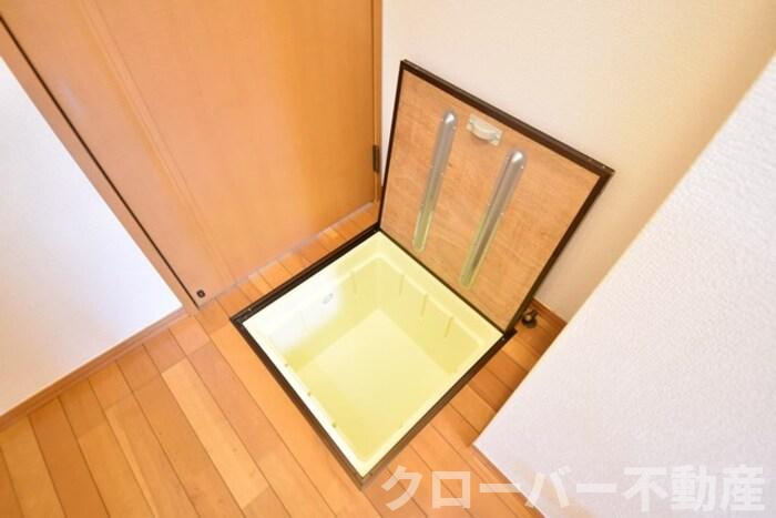 ベルシャトル B棟の収納