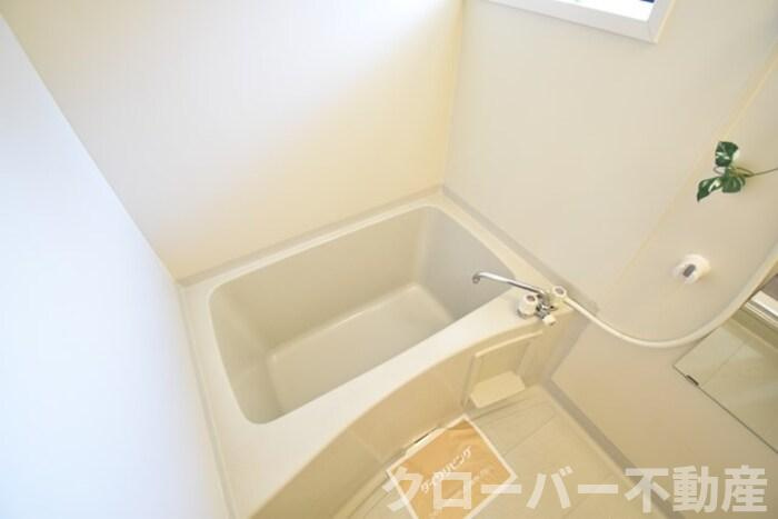 ベルシャトル B棟の浴室