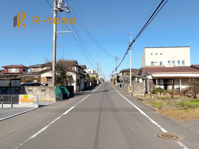 ひたちなか市中根12期　新築戸建て　1号棟の前面道路含む現地写真|堂々！建物完成♪実際のお部屋をご見学可能です♪
ご見学が一番の資料！お気軽にお問い合わせ下さい♪
