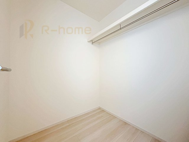 ひたちなか市中根12期　新築戸建て　1号棟の収納|ランドリールーム隣接のファミリークローク！