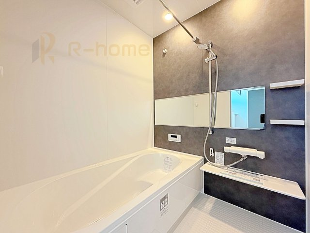 ひたちなか市中根12期　新築戸建て　1号棟の浴室|足を伸ばしてもゆったりできるバスルーム♪機能性も取り入れて使い易さも保証します♪