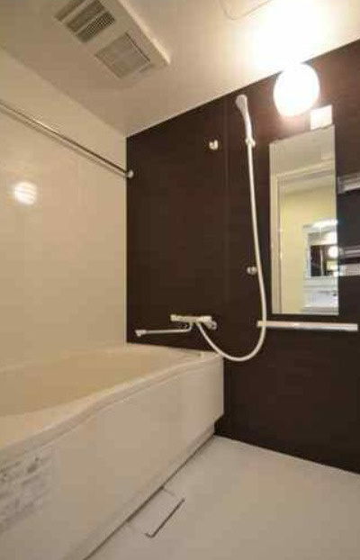 府中フォレストメゾン是政の浴室