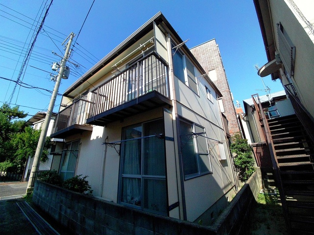 生藤ハイツの外観