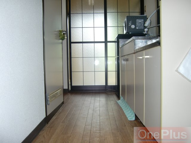 生藤ハイツの玄関